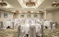 Embassy Suites by Hilton Cincinnati Northeast Blue Ash - 3-Star