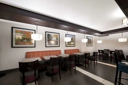 Best Western Executive Inn Отели в г. Батл Крик