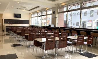 Toyoko Inn JR Kawaguchi-eki Nishi-guchi - Housity