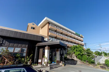 Ryuganji Onsen Hotel Yuri Отели рядом с достопримечательностью «Kyushu University of Nursing and Social Welfare»