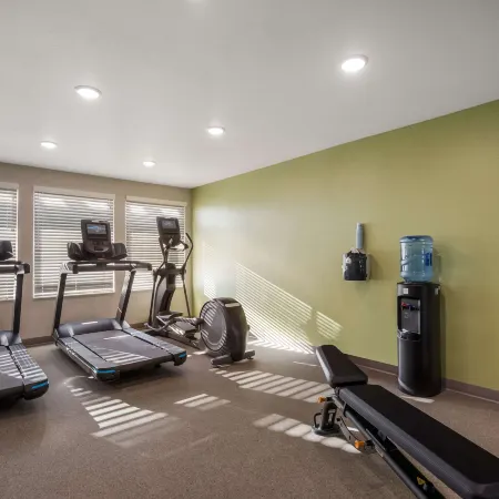 WoodSpring Suites Milwaukee - Menomonee Falls
