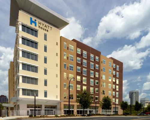 Hyatt House Atlanta Downtown Отели рядом с достопримечательностью «Кока-Кола»
