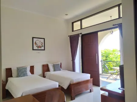 Greentrees Guest House Отели рядом с достопримечательностью «Malang City Square»