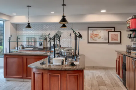 Staybridge Suites ALLENTOWN BETHLEHEM AIRPORT by IHG