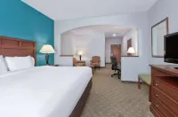 Baymont Inn & Suites by Wyndham Glen Rose Hotels in Glen Rose