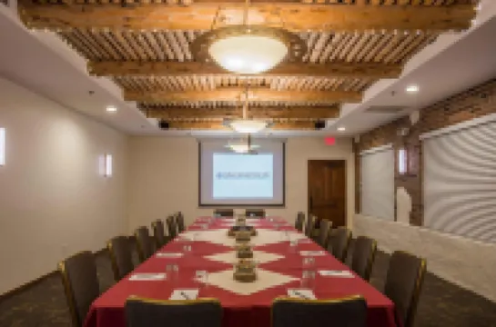 Table Mountain Inn Hotels in Jefferson County