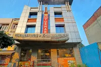 Hotel Grand Tushar 램프라스타 B-블럭 공원 주변 호텔
