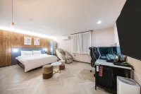 Iksan Hotel 174