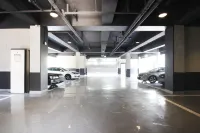 Jinju Seven Brix - parking