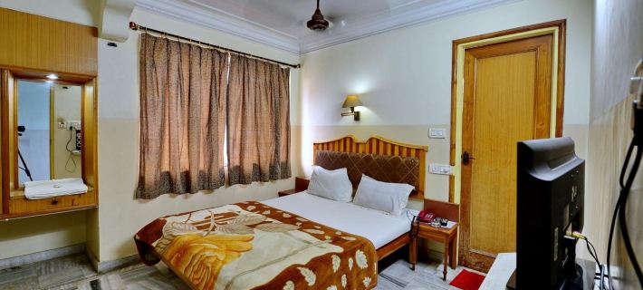 Hotel Yatrik Hoteles en Deoghar