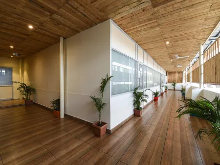 Abhaya Grand Hotels Отели в г. Dondaparti