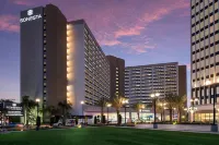 Sonesta Los Angeles Airport LAX Hotel in zona Dockweiler State Beach
