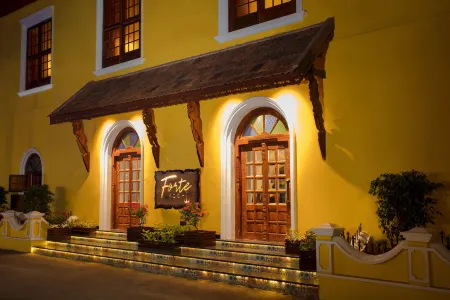 Forte Kochi Отели рядом с достопримечательностью «Чинес Фишинг Нетс»