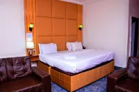 Dallas Grand Beach Hotel & Resort Hotel di Sapele