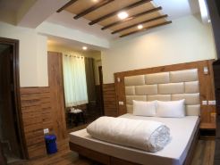 Backwoods B&B Mall Road Shimla