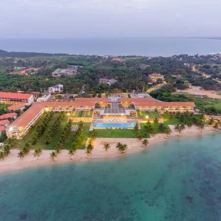 Amaya Beach Passikudah