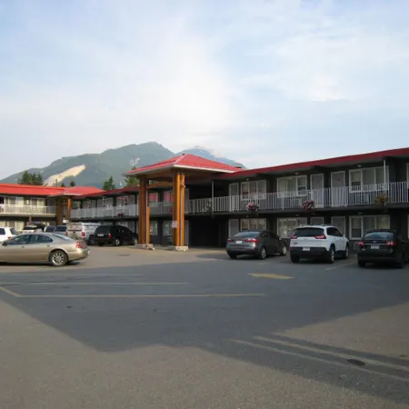 Days Inn by Wyndham Golden