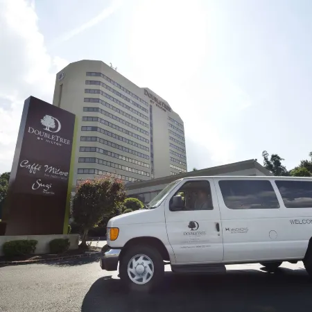 DoubleTree by Hilton Fort Lee/George Washington Bridge