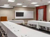 La Quinta Inn & Suites by Wyndham Madison American Center Ξενοδοχεία στην πόλη Madison