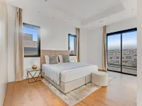 Sanders Crystal 2 - Penthous with Shared Rooftop