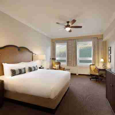 Fairmont Chateau Lake Louise Rooms