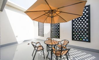 Shine Hotel