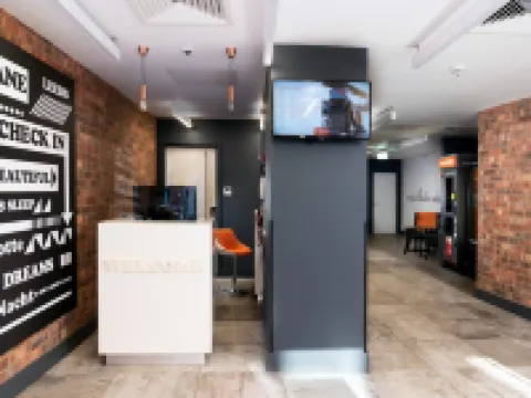 อีซี โฮเทล ลีดส์ โรงแรมในลีดส์