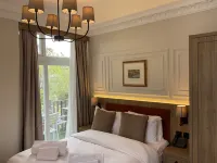 Old Mill Hotel & Lodge Hoteles en Box