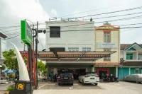 Urbanview Hotel Bong Gajah Lampung Hotels in Bandar Lampung
