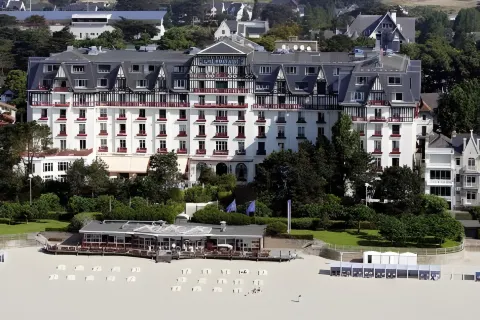 Hôtel Barrière l'Hermitage