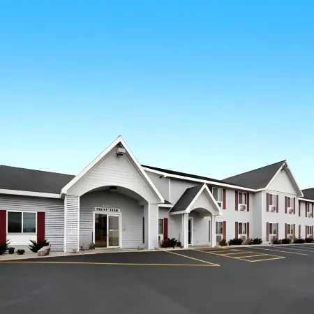 Baymont by Wyndham Marinette