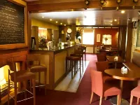 The Bell Inn Hotel - bar