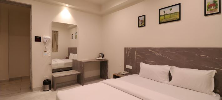 Hotel Jay Palace Inn Các khách sạn ở Solapur