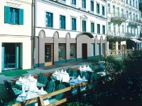 Hotel Renesance Krasna Kralovna - breakfast
