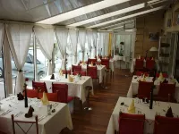 Hotel de la Gare Hotels in Heudicourt-sous-les-Côtes