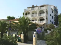 Hotel Vila Tina