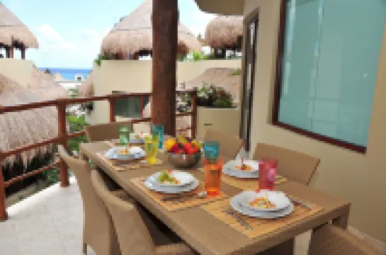 Maya Villa Condo Hotel and Beachclub