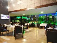 North Point Hotel - breakfast