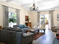 Petit & Grande Plaisir Self-Catering Guesthouse