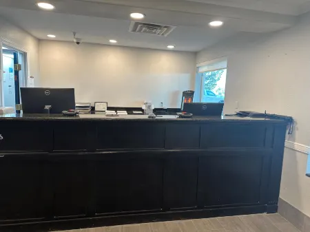 Hawthorn Extended Stay by Wyndham Hobbs