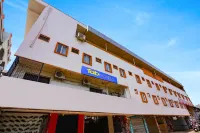 Hotel M V Grand Hotel dekat Borra Caves