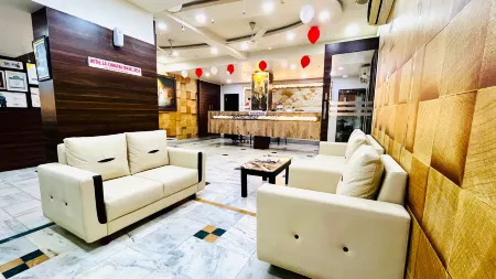 Hotel Sai Chhatra Отели рядом с достопримечательностью «Bahia el Aguila»