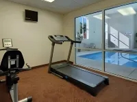 Super 8 by Wyndham Salina - Phòng tập thể hình
