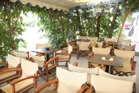 Dionysos Hotel فنادق في Poros
