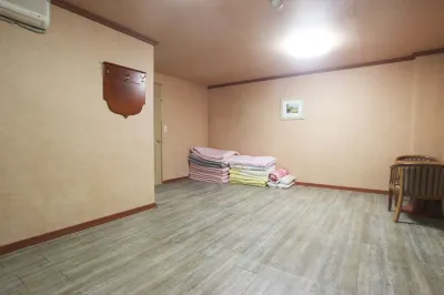 Yeongju Motel2010 Hotels near Sobaekan Ginseng Market
