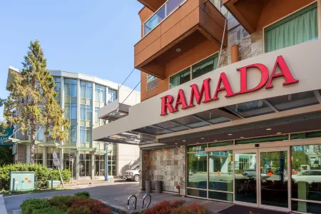 Super 8 by Wyndham Garland North Dallas Area