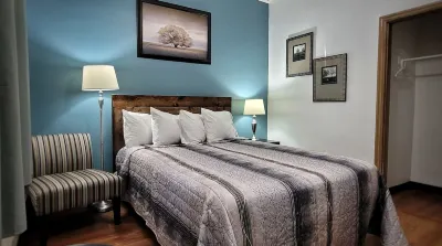 MacIver's Motel and Camp