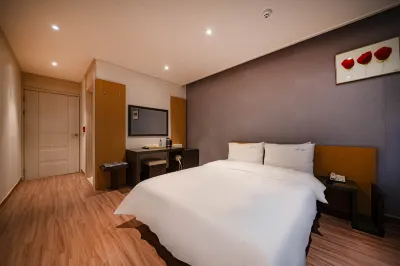 Aju Business Hotel