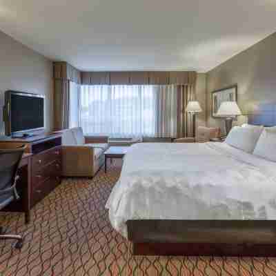 Holiday Inn Eau Claire South I-94 Rooms