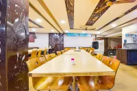 FabHotel Raghumani Palace